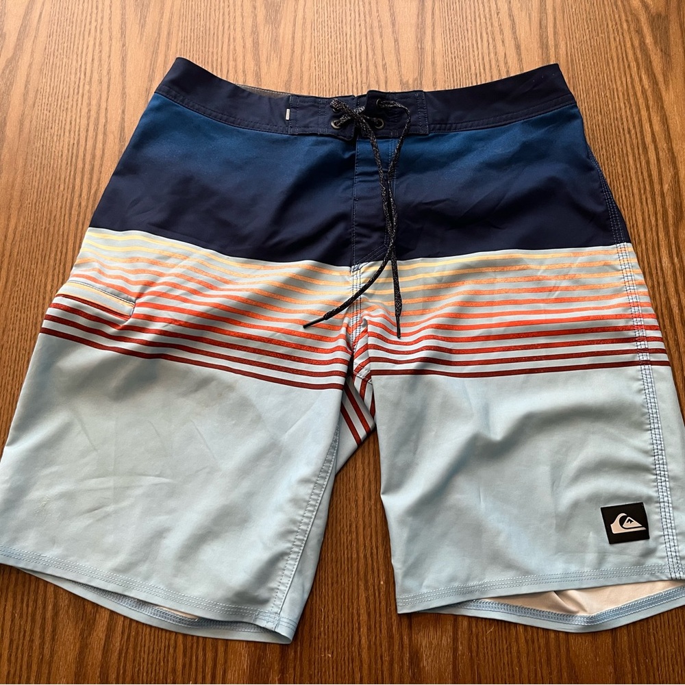 Quiksilver Men's Blue and Red Striped Board Shorts size 31